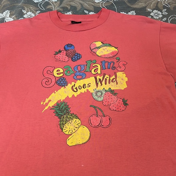 Vintage 1990s Seagrams Goes Wild Graphic T Shirt / Single Stitch / Made In USA - Picture 3 of 10